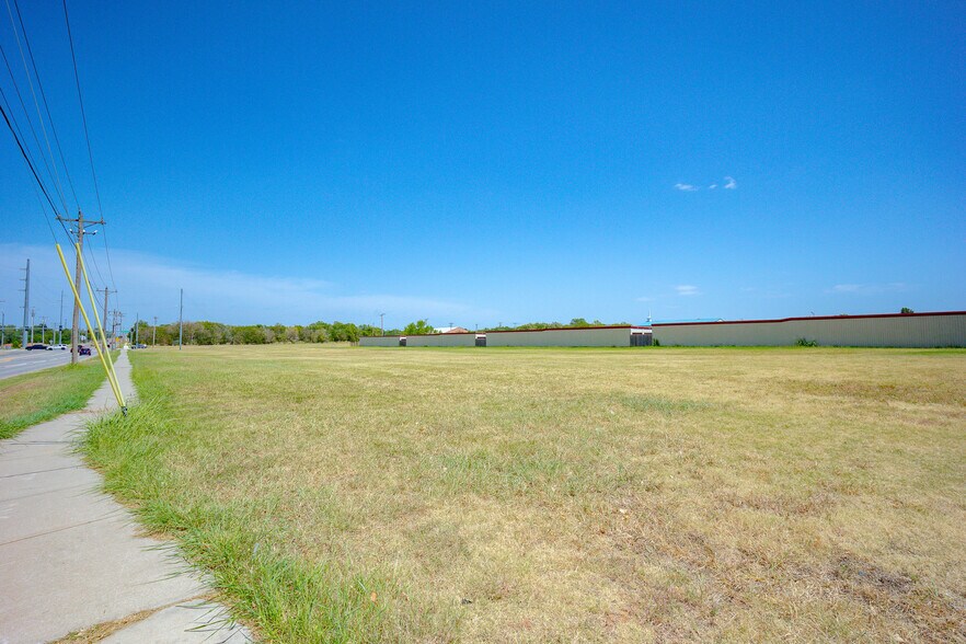 More Photos Of 24th Avenue Southeast, Norman Land For Sale