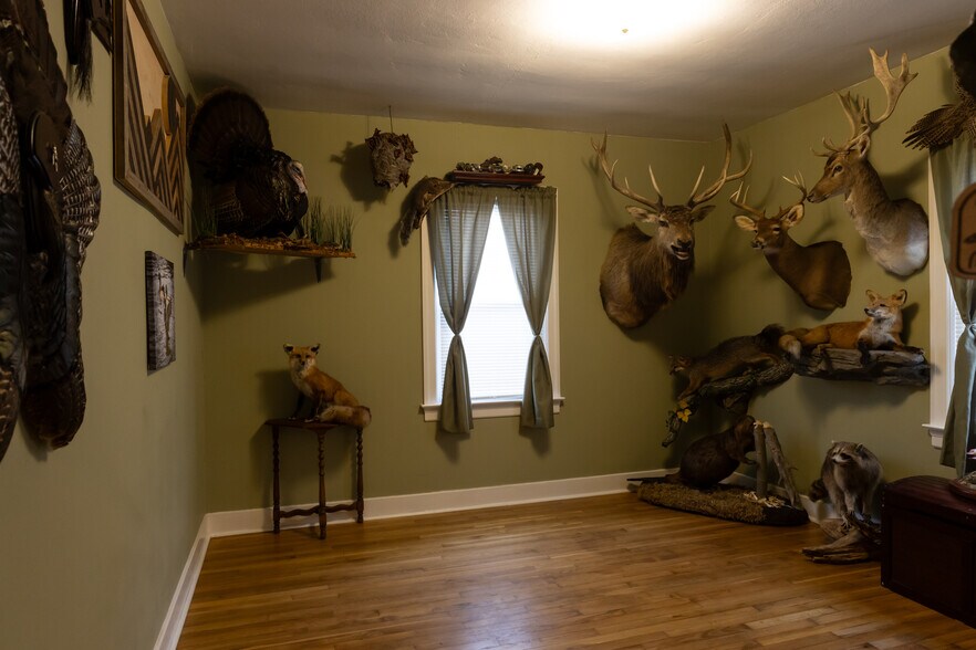 More Photos Of 2800 NY-49, West Monroe Auto Repair For Sale