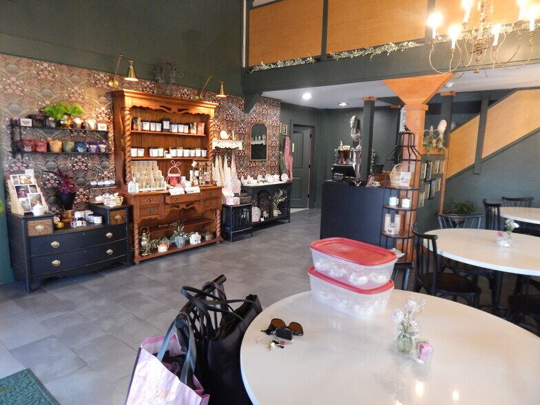 More Photos Of 62 Overbrook St, Waynesville Specialty For Sale