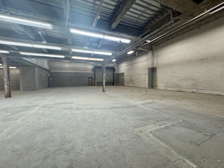 More Photos Of 130 Sheridan Blvd, Inwood Warehouse For Sale