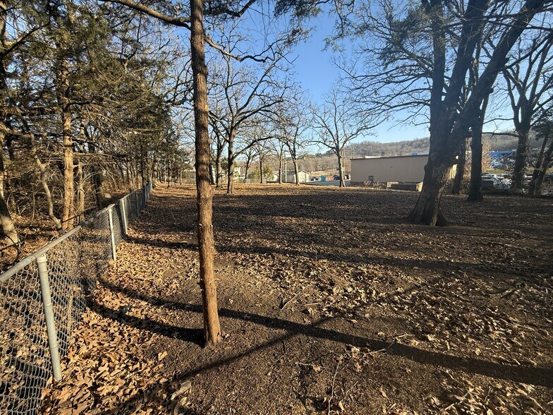 More Photos Of 2868 W Martin Luther King Blvd, Fayetteville Medical For Sale
