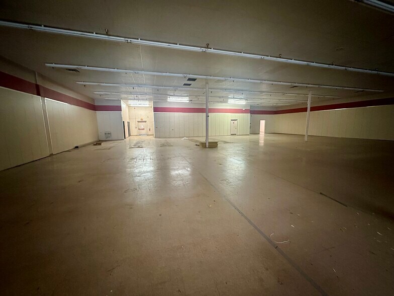 More Photos Of 1233 Tenaha St, Center Unknown For Lease