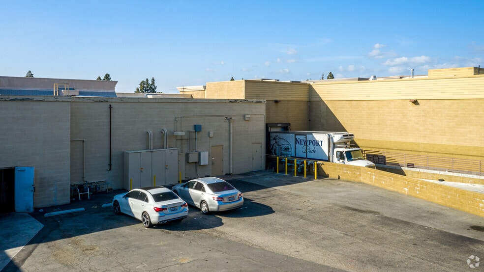 More Photos Of 14200-14450 Culver Dr, Irvine Storefront For Lease