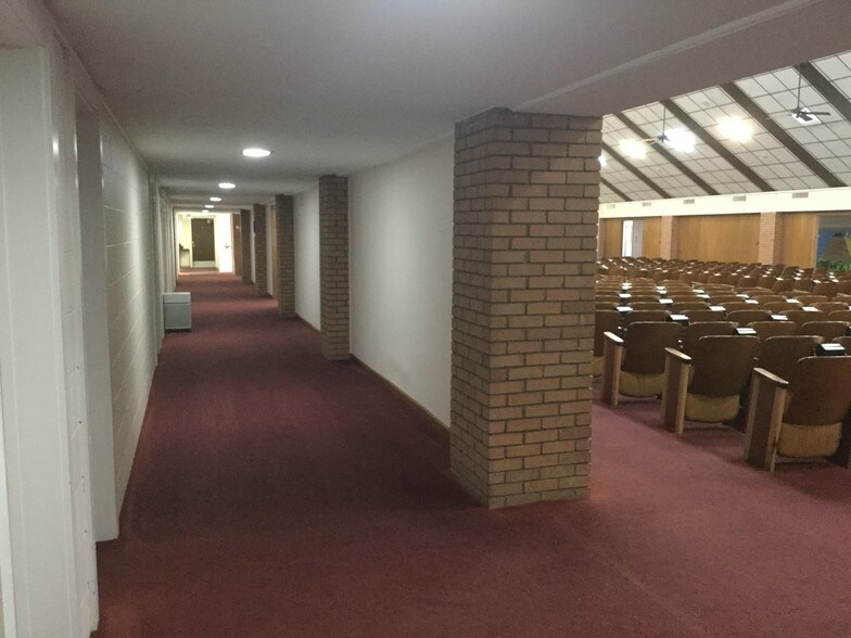 More Photos Of 701 N Pruett St, Baytown Religious Facility For Sale