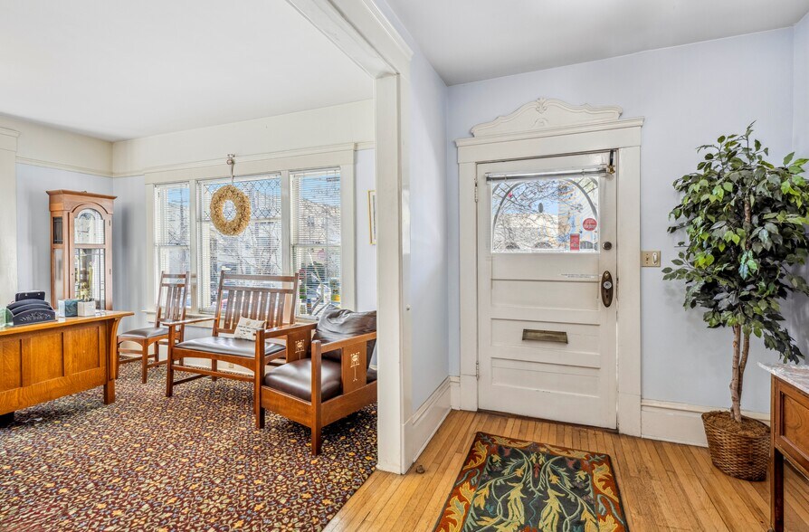 More Photos Of 2445-2447 2nd Ave, San Diego Office For Sale