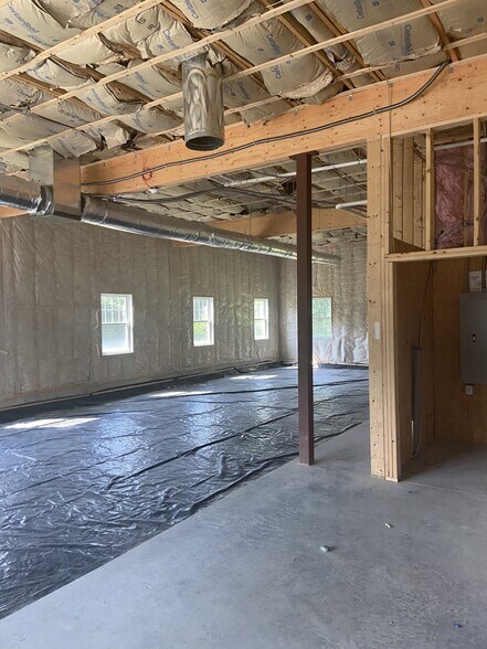 More Photos Of 235 Main St, Shrewsbury Office For Lease