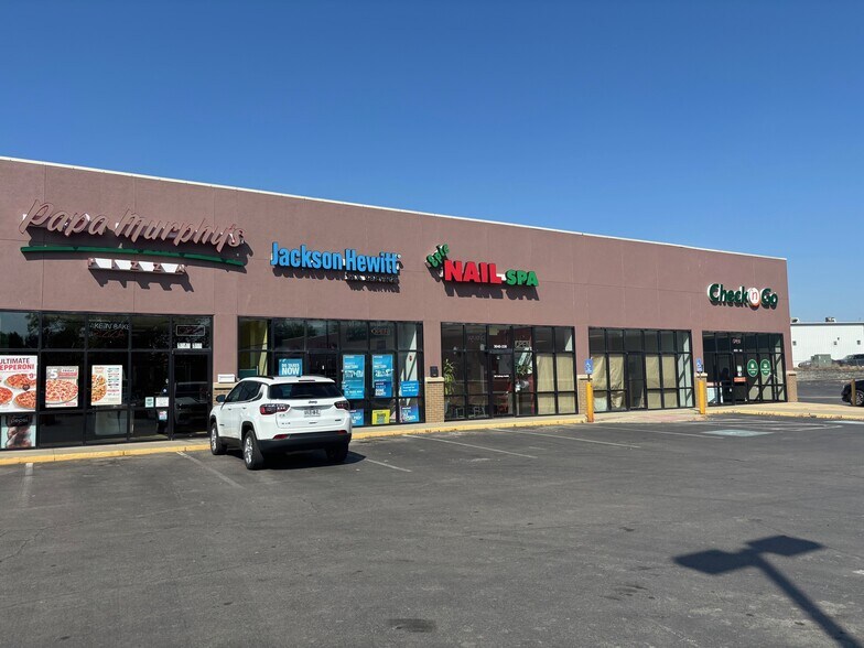 More Photos Of 3040 W Broadway Blvd, Sedalia Unknown For Lease
