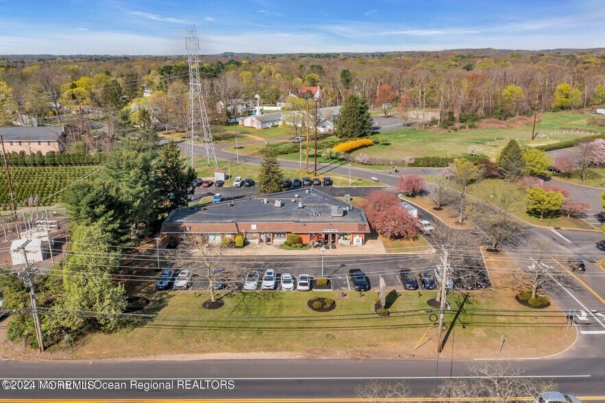 More Photos Of 4-12 Merchants Way, Colts Neck Freestanding For Lease