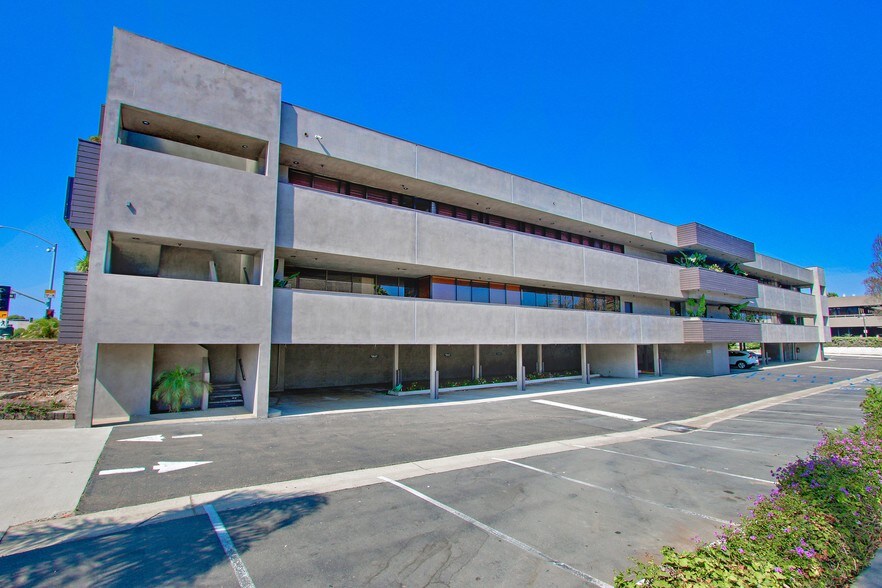 More Photos Of 3701 Birch St, Newport Beach Medical For Lease