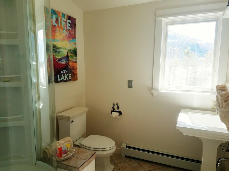 More Photos Of 1000 Grand Ave, Grand Lake Restaurant For Sale