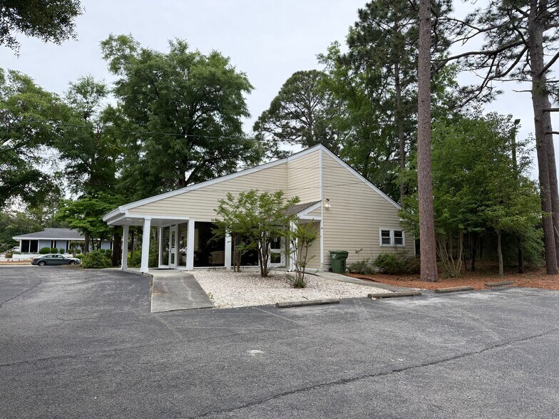More Photos Of 1505 Medical Center Dr, Wilmington Medical For Sale