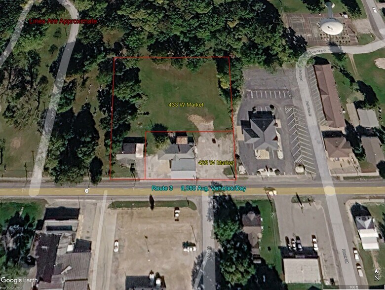 More Photos Of 425 W Market St, Red Bud Flex For Sale