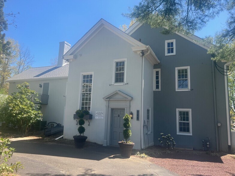 More Photos Of 748 Bethlehem Pike, Ambler Office For Lease