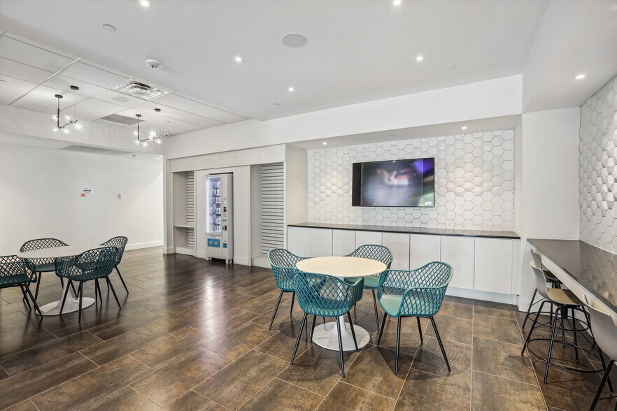 More Photos Of 6100 Executive Blvd, Rockville Office For Lease