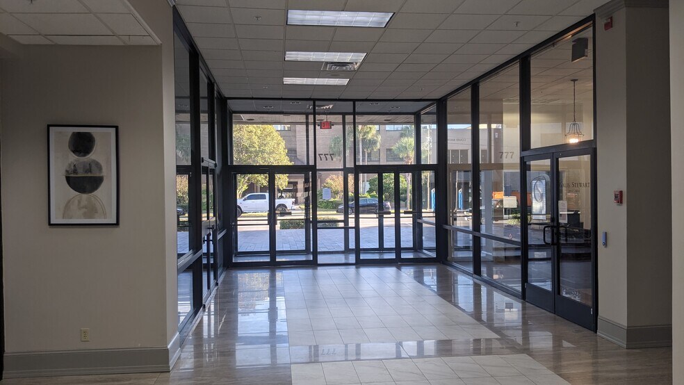 More Photos Of 777 Gloucester St, Brunswick Office For Lease