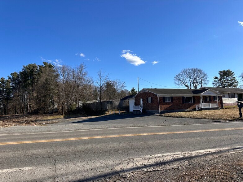 More Photos Of 346 Rural Acres Dr, Beckley Showroom For Sale
