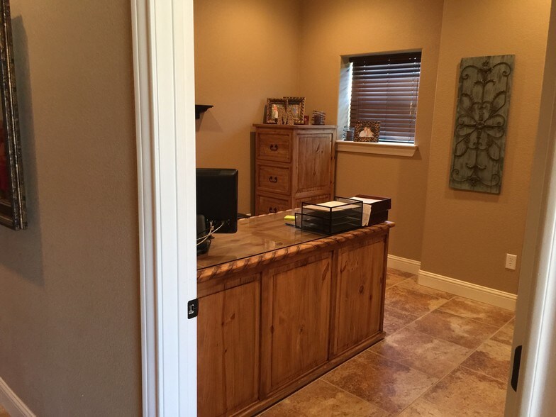 More Photos Of 1902 E State Highway 36, Abilene Industrial For Sale