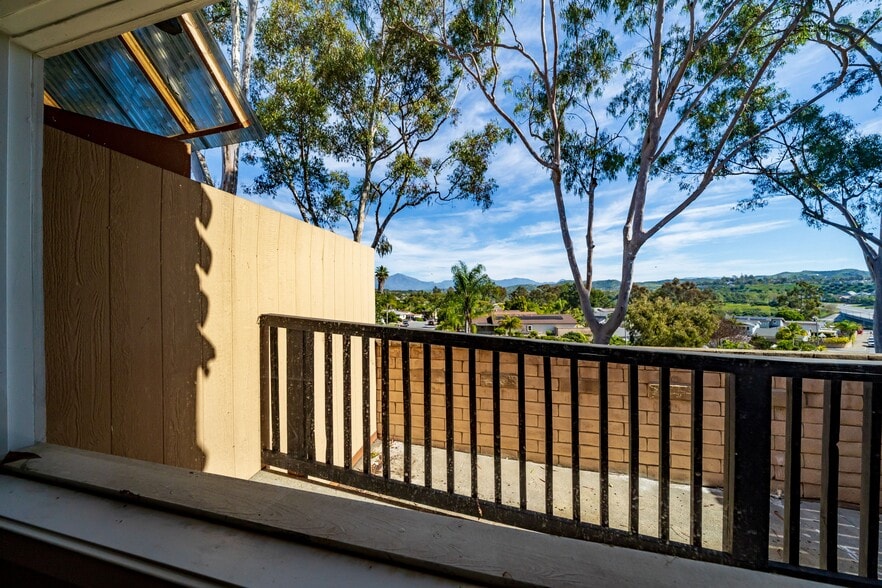 More Photos Of 27500 Marguerite Pky, Mission Viejo Freestanding For Lease