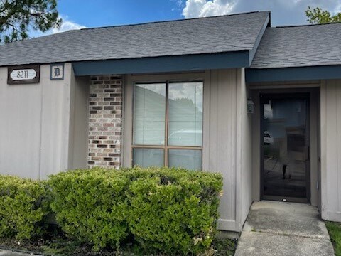 Primary Photo Of 8211 Summa Ave, Baton Rouge Office For Lease