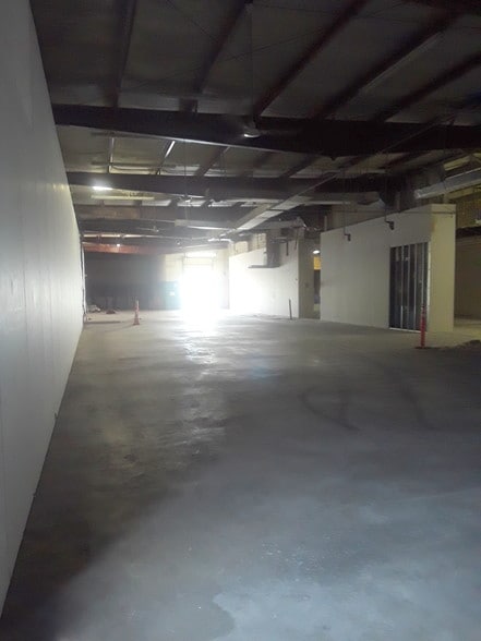 More Photos Of 1310 S Commerce St, Harlingen Office For Sale