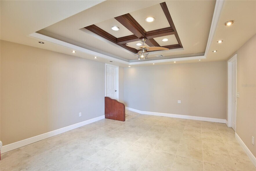More Photos Of 2430 17th St, Sarasota Freestanding For Sale