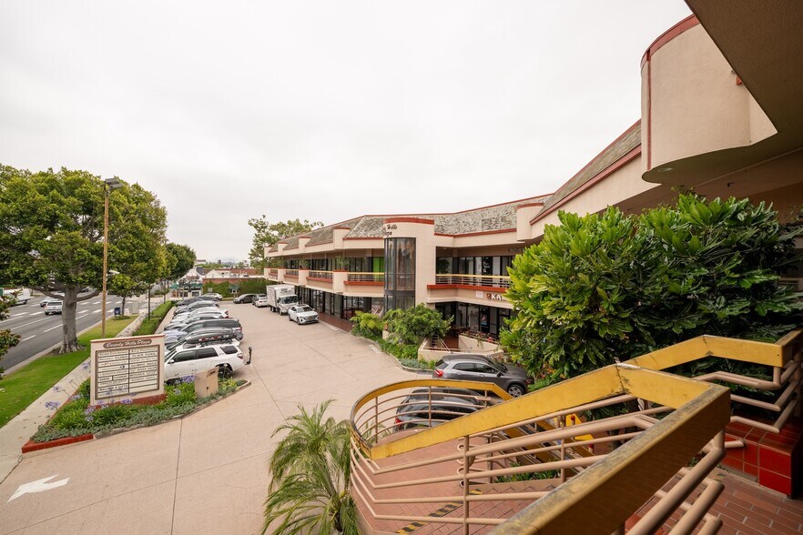More Photos Of 8950 W Olympic Blvd, Beverly Hills Storefront Retail Office For Sale