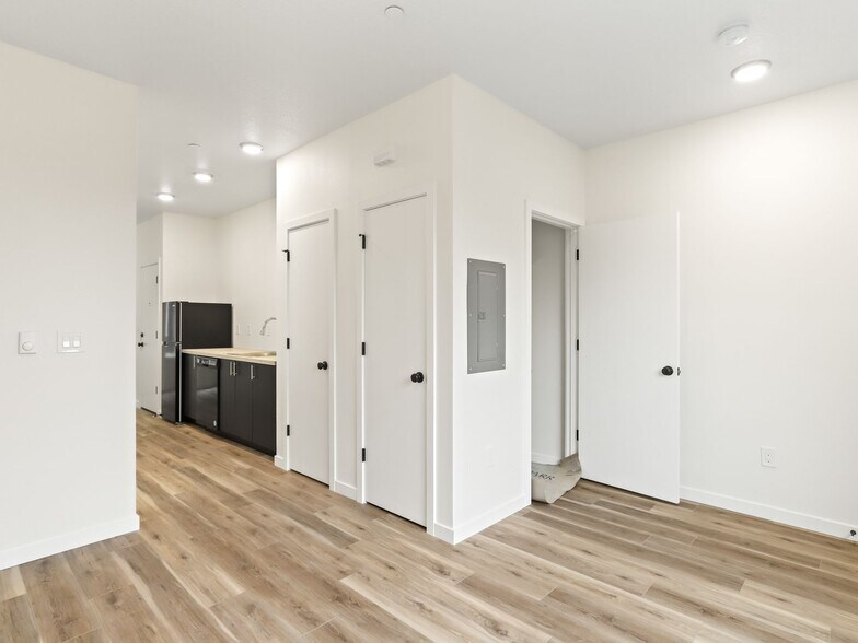 More Photos Of 4383 N Vancouver Ave, Portland Apartments For Sale