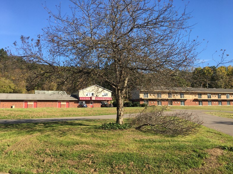 More Photos Of 7462 Seneca Rd N, Hornell Hotel For Sale