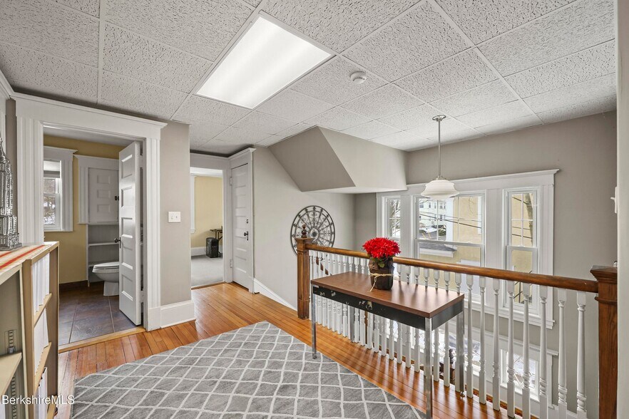 More Photos Of 92 Elm St, Pittsfield Office For Sale