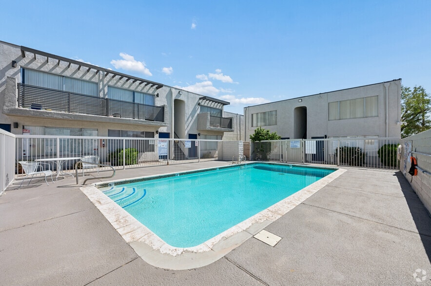 More Photos Of 5800 Bromley Ave, Las Vegas Apartments For Sale