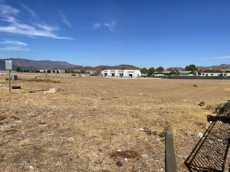 More Photos Of Diamond Dr @ Campbell, Lake Elsinore Land For Sale