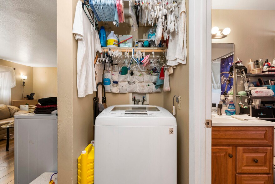 More Photos Of 4060 Airport Rd, Colorado Springs Apartments For Sale