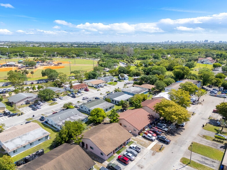 More Photos Of 1481 NW 22nd St, Fort Lauderdale Apartments For Sale