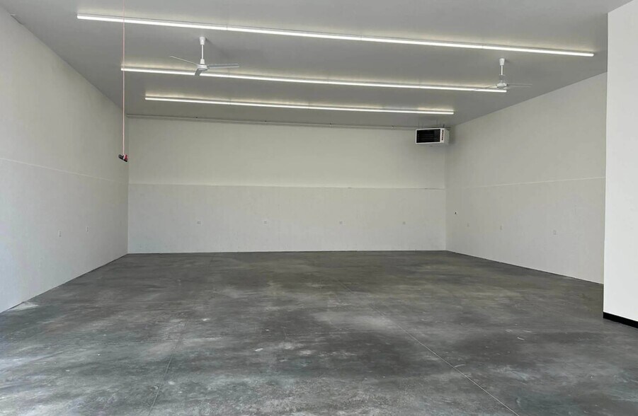 More Photos Of 4129 E Early Dawn Ave, Post Falls Flex For Lease