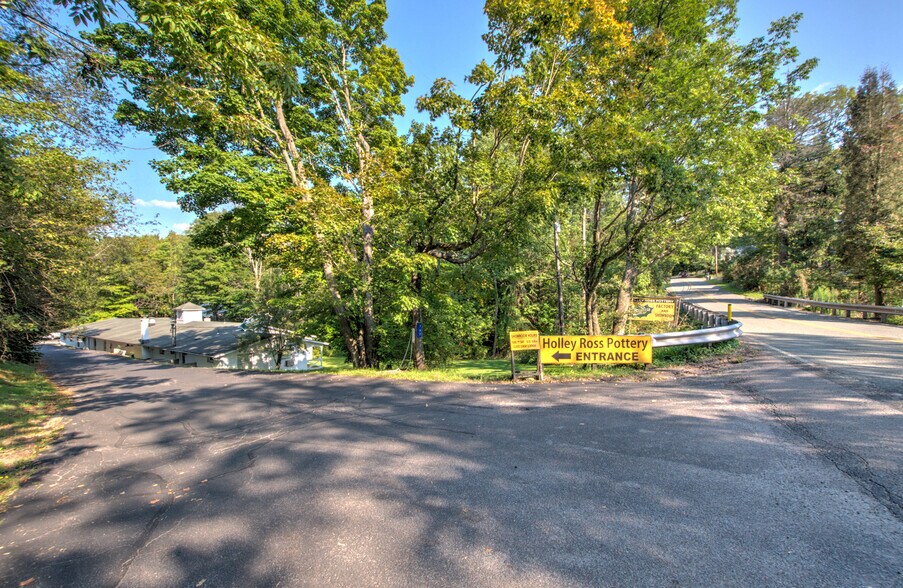 More Photos Of 167 Route 191, Cresco General Retail For Lease