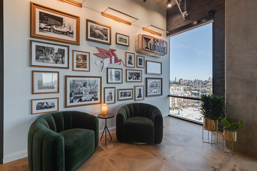 More Photos Of 1333 Oak Lawn Ave, Dallas Office For Lease