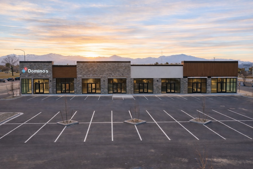 Primary Photo Of 10983 S Redwood Rd, South Jordan Restaurant For Lease