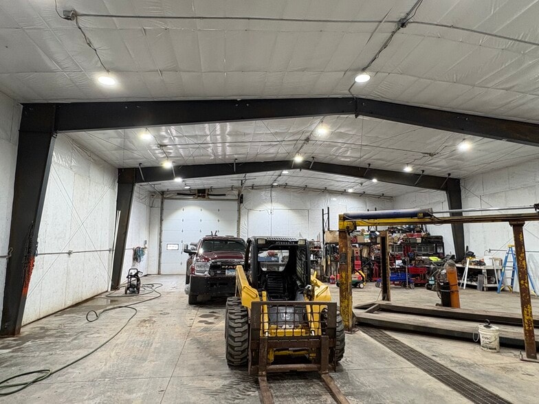 More Photos Of 1325 29th St, Cloquet Industrial For Sale