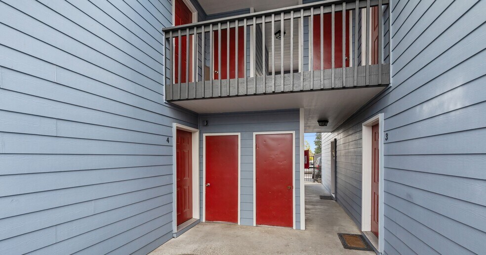 More Photos Of 3332 Chandler St, Tacoma Apartments For Sale