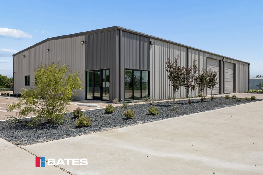 More Photos Of 7020 N Interstate Highway 35 E, Waxahachie Land For Lease