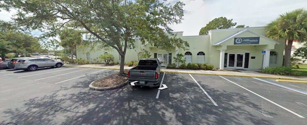 More Photos Of 8404-8414 Wilsky Blvd, Tampa Office For Sale