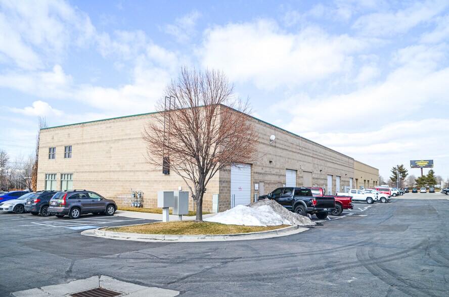 More Photos Of 7777 S Allen St, Midvale Light Manufacturing For Lease
