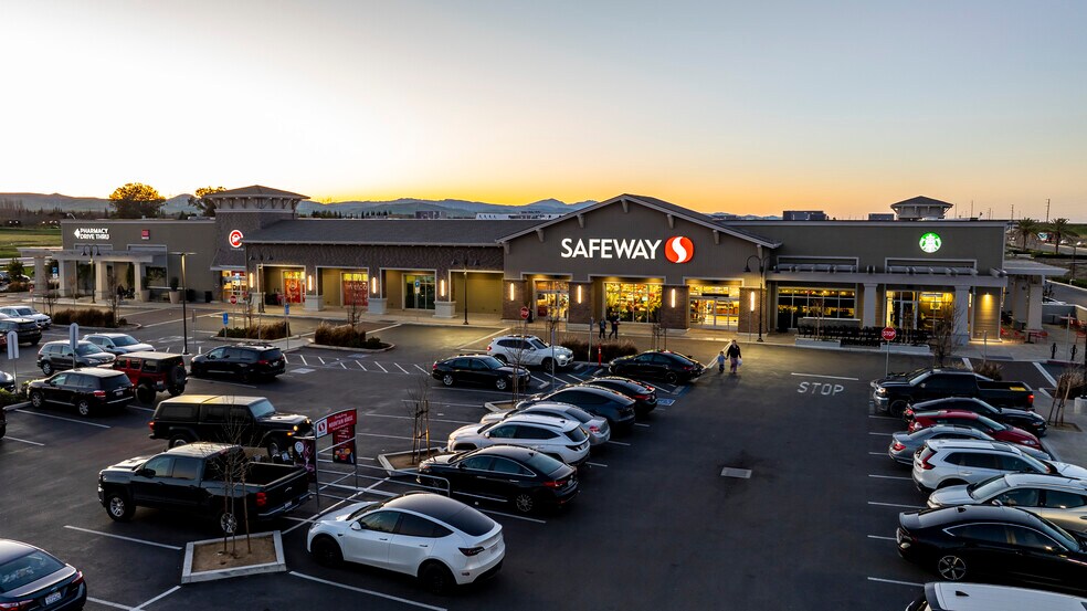 More Photos Of 19555 Mountain House Pky, Mountain House Supermarket For Sale