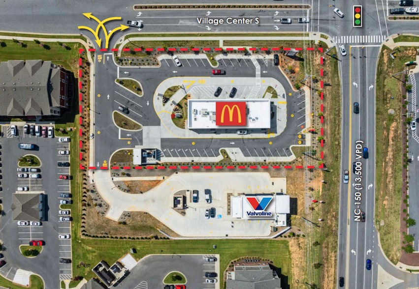 More Photos Of 3961 Village Ctr S, Sherrills Ford General Retail For Sale