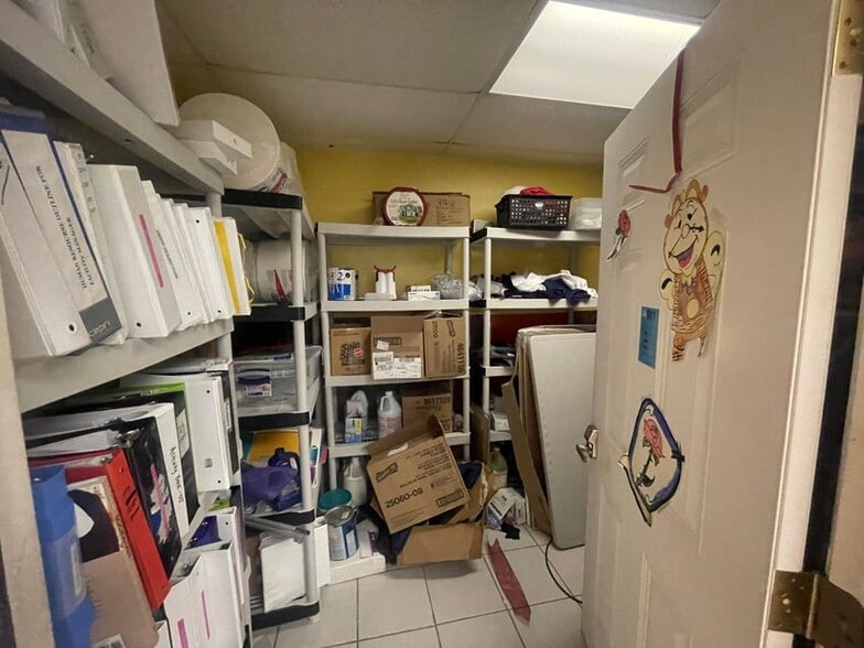 More Photos Of 1918 N 2nd St, Booneville Warehouse For Sale