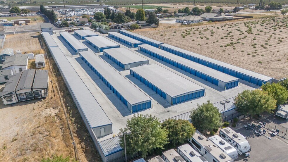 More Photos Of 183 S Austin Rd, Manteca Self Storage For Sale