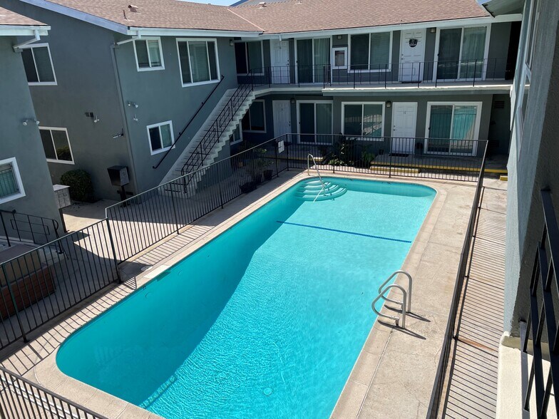 More Photos Of 15505 S Budlong Pl, Gardena Apartments For Sale