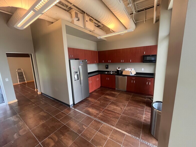 More Photos Of 2655 Research Park Dr, Fitchburg Office For Sale