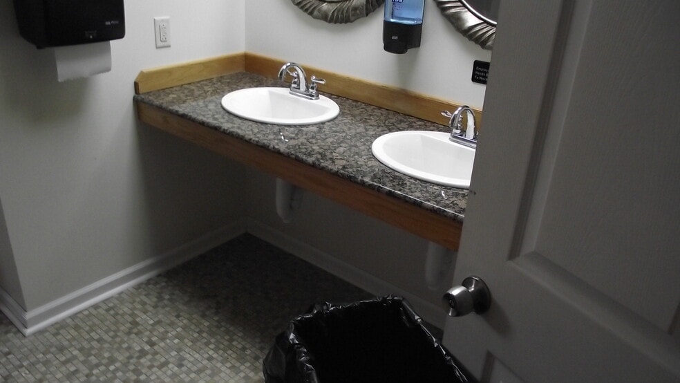 More Photos Of 820 Eastern Ave, Schenectady Religious Facility For Sale