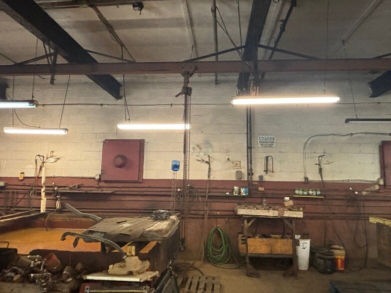 More Photos Of 325 E Railroad St, Pottsville Warehouse For Sale